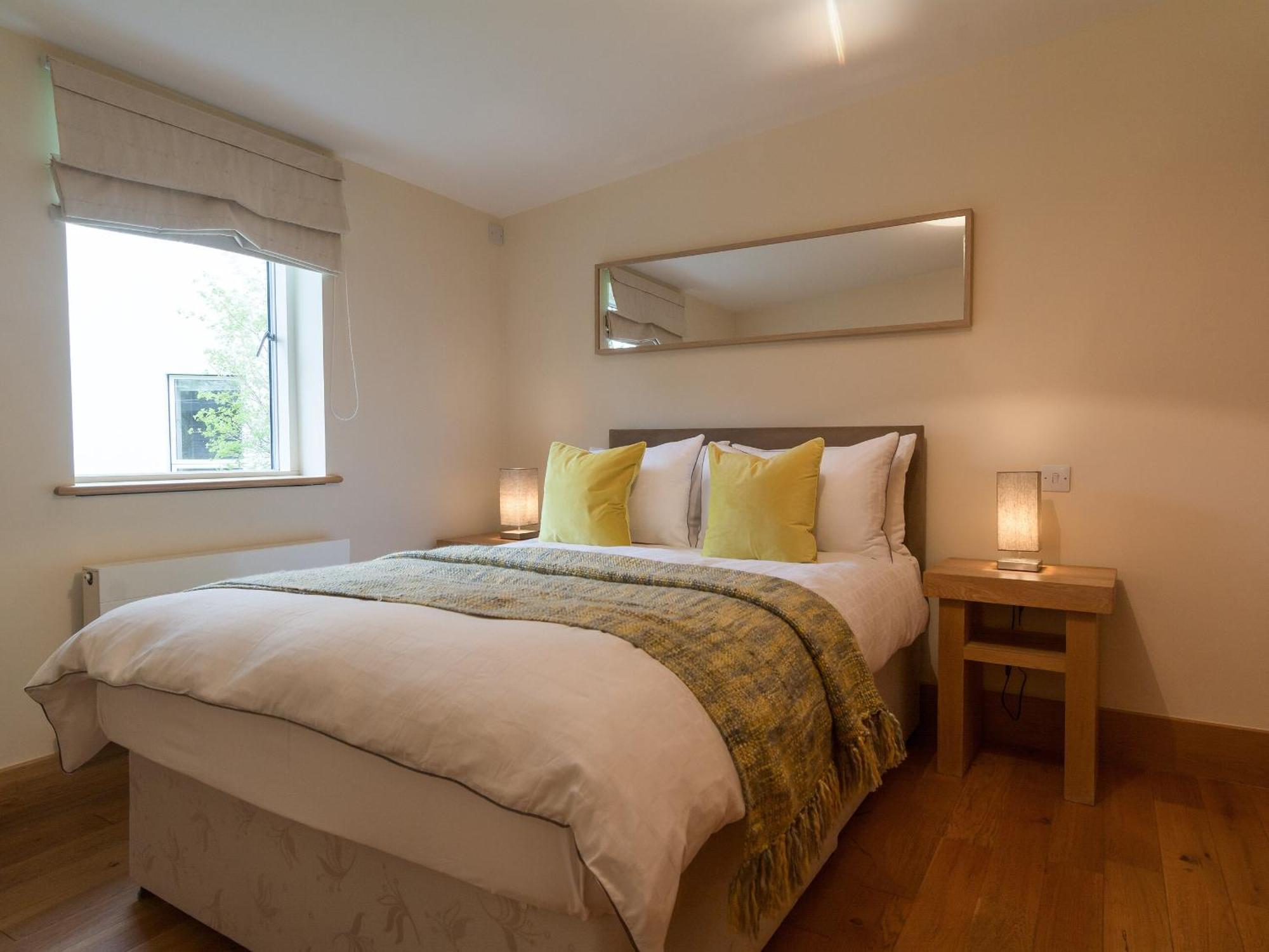 Coot Lodge Somerford Keynes ภายนอก รูปภาพ